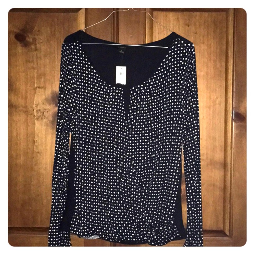 Women’s Long Sleeve Top
